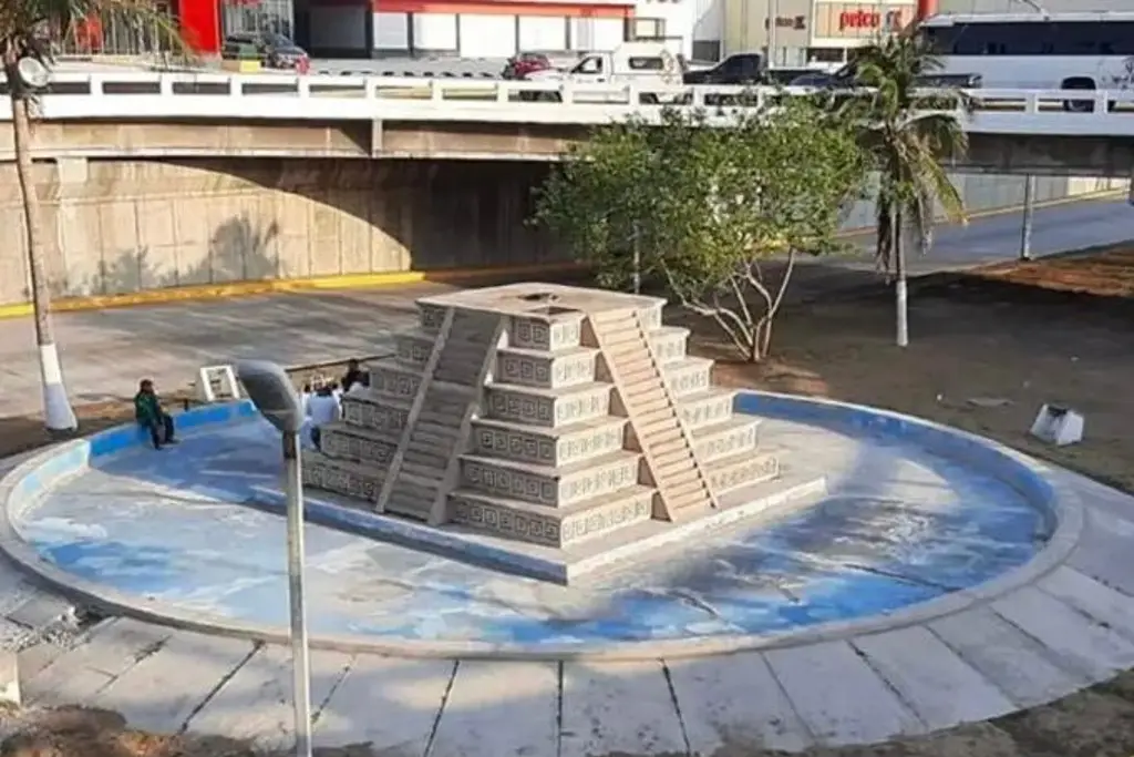 Imagen Esto harán en donde estaba el monumento de Voladores de Papantla 