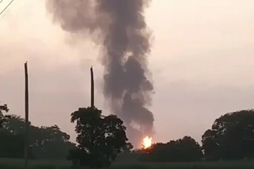 Imagen Explota ducto de Pemex en Chacaltianguis, Veracruz (+Video)