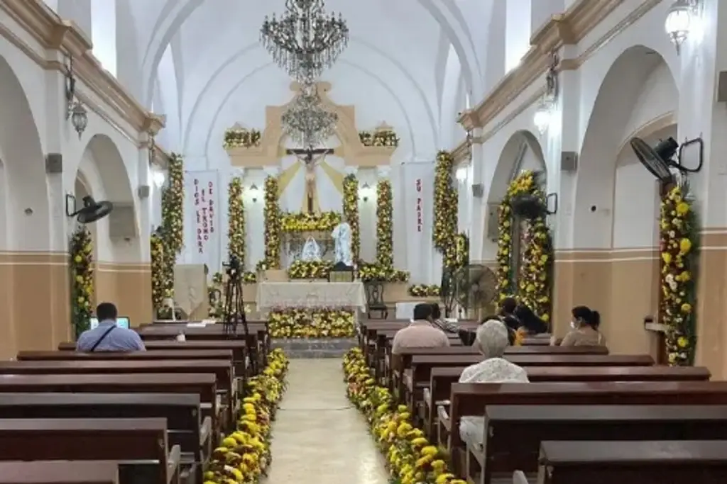 Imagen Realizan toma de posesión en iglesia de Santa Ana de Boca del Río