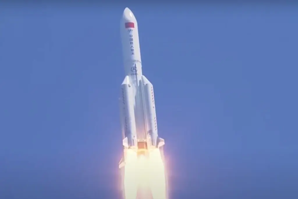 Imagen Cohete chino fuera de control se estrellará contra la Tierra; checa cuándo