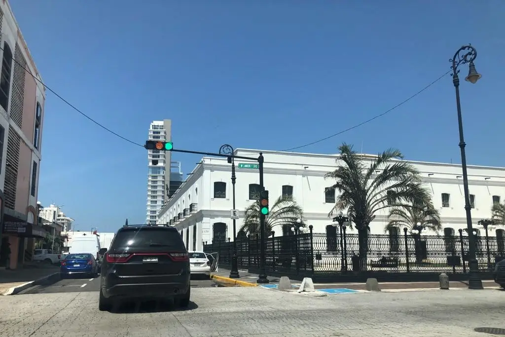 Imagen ¡Precaución! Presentan fallas algunos semáforos en calles de Veracruz (+Fotos) 