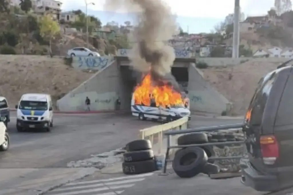 Imagen Capturan en Sinaloa a 7 implicados en bloqueos y quema de vehículos en Baja California