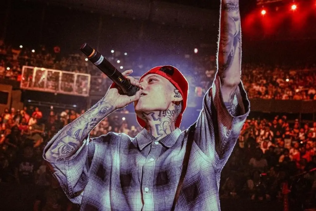 Imagen Agreden al rapero Santa Fe Klan en pleno concierto (+Video) 