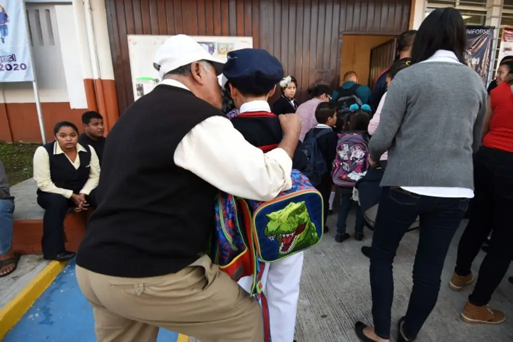 Imagen Así disminuyó la matrícula de educación básica en Veracruz