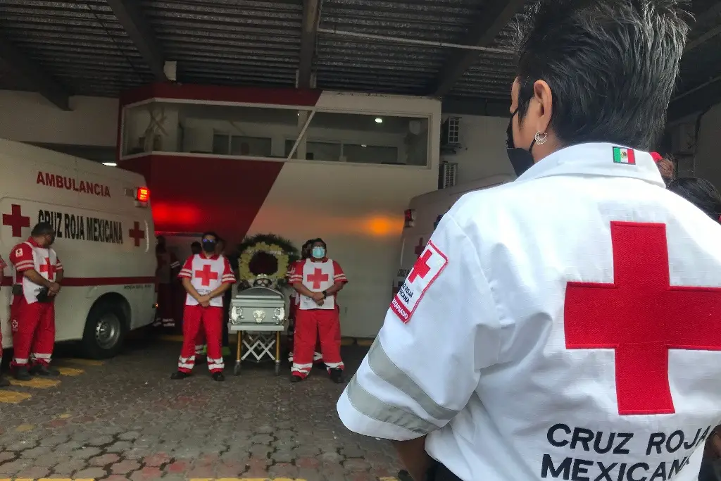 Imagen Realizan homenaje a Don Óscar, ex elemento de Cruz Roja que murió atropellado