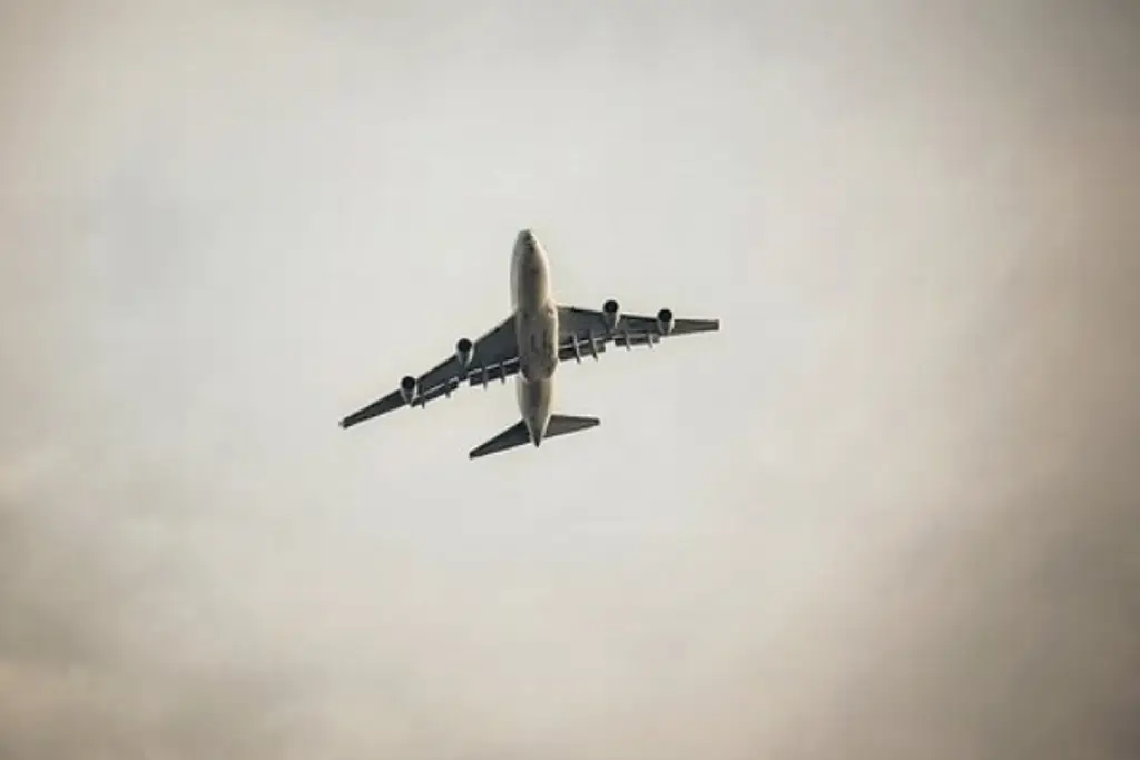 Imagen Aeropuerto de la CDMX cancela 14 vuelos por impacto de ‘Lester’ en Guerrero