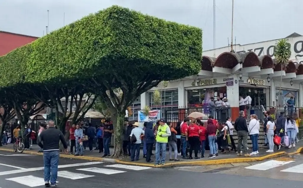Imagen Reportan saldo blanco en Orizaba tras temblor de magnitud 7.7 