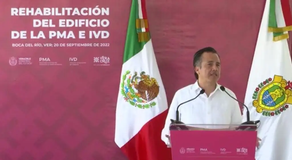 Imagen Gobernador va por rehabilitación de la Arena Veracruz y Centro de Raqueta