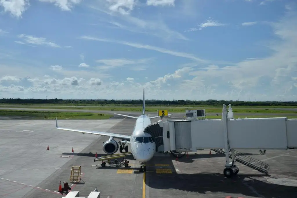 Imagen Rechazan que se orille a usuarios a utilizar vuelos de Veracruz al AIFA