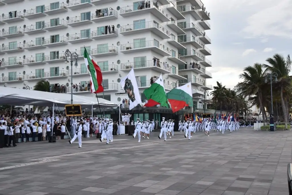 Imagen Realizarán desfile de la Armada de México en Veracruz; checa cuándo será 