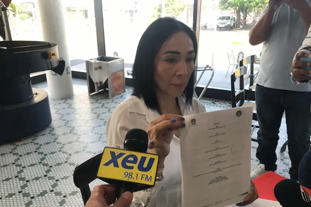 Imagen Alcaldesa es acusada y denunciada de robar casi 1 millón de pesos en efectivo a mujer activista