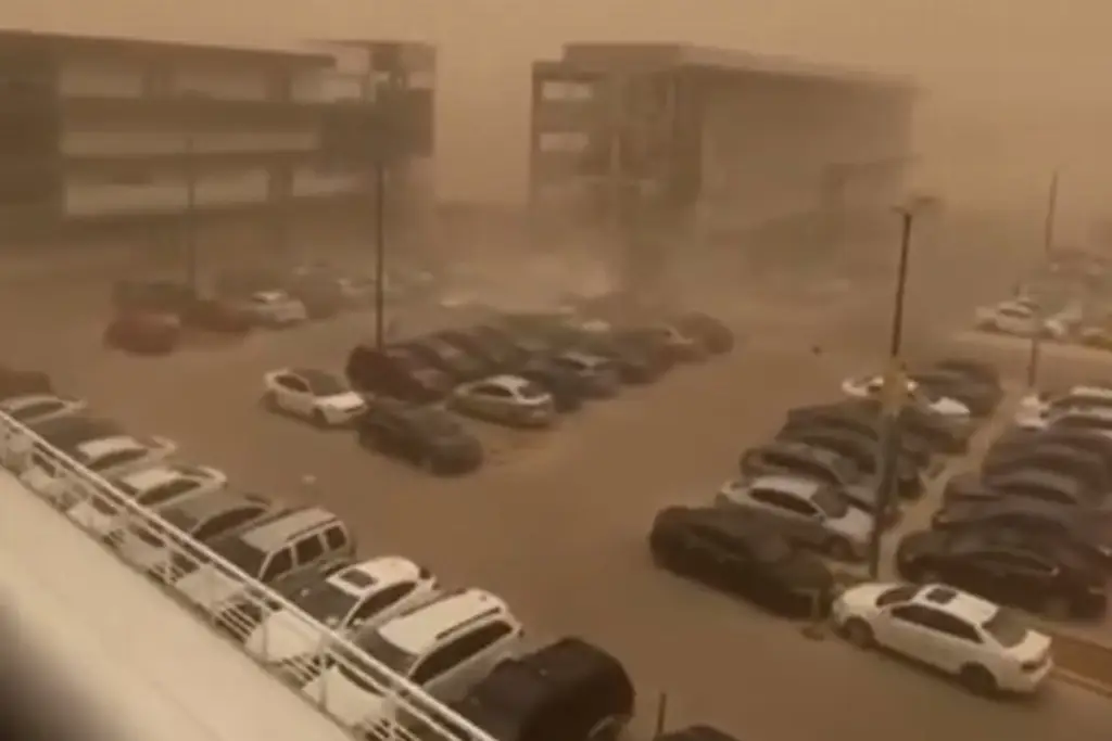 Imagen Tormenta de arena sorprende a Mexicali (+Video)