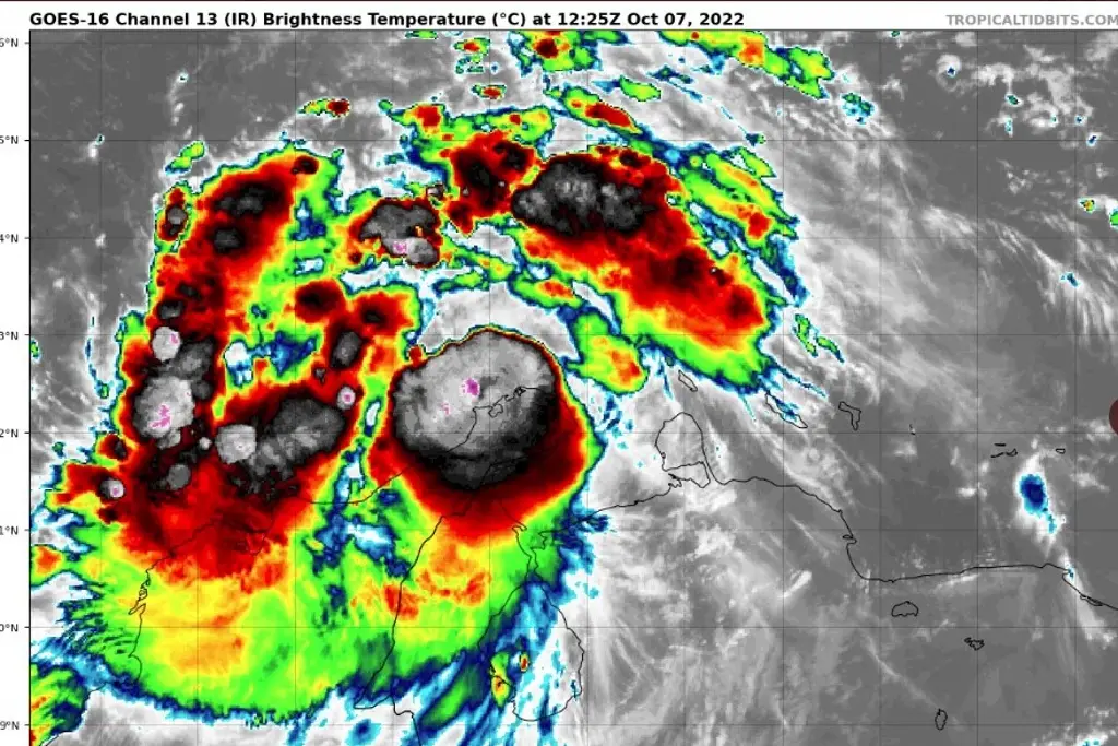 Imagen Se forma la tormenta tropical Julia; en seguimiento: PC