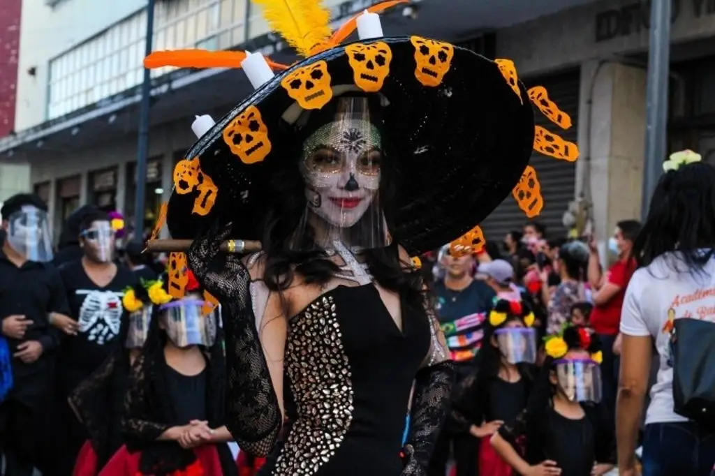 Imagen Conmemora IVEC el Día de Muertos con la jornada cultural “Calaca, tilica y flaca”