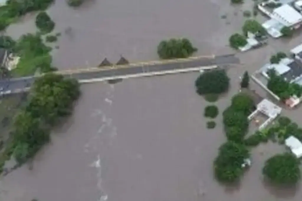 Imagen Así se encuentra el río de Agua Dulce, Veracruz 