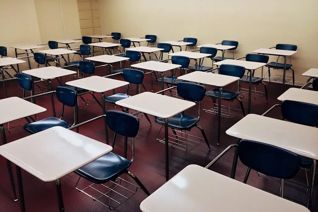 Imagen Estudiante de secundaria apuñala a su compañero dentro del salón de clases