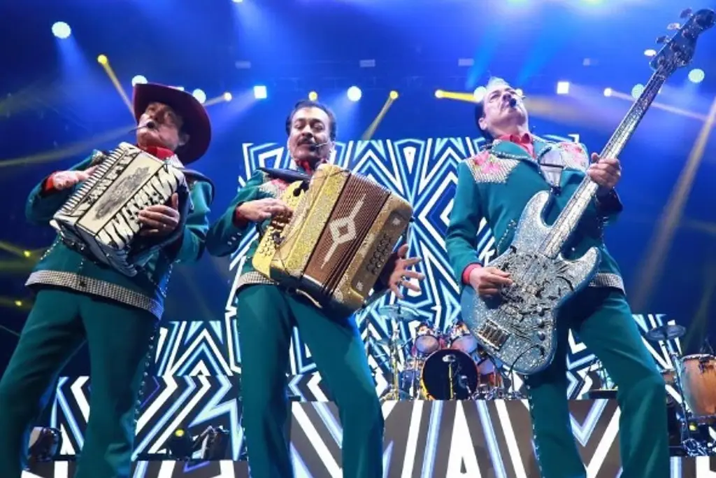 Los Tigres Del Norte Se Enteran De La Muerte De Su Mamá En Pleno Concierto Así Reaccionaron 6913