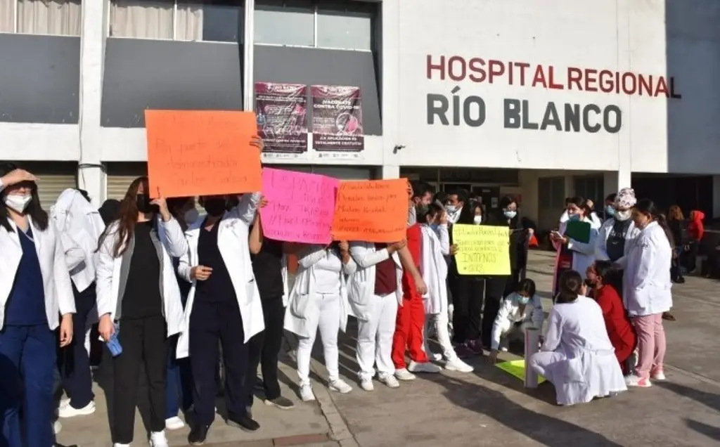 Imagen Paro de batas blancas en el Hospital Regional de Río Blanco