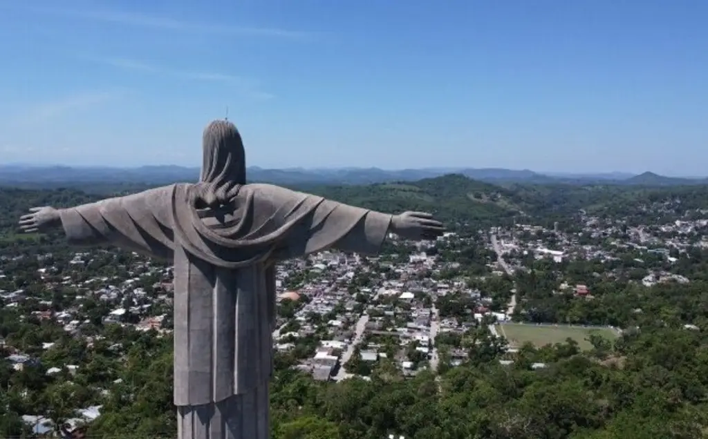 Imagen Cumple 15 años Cristo Redentor de Tihuatlán, Veracruz 