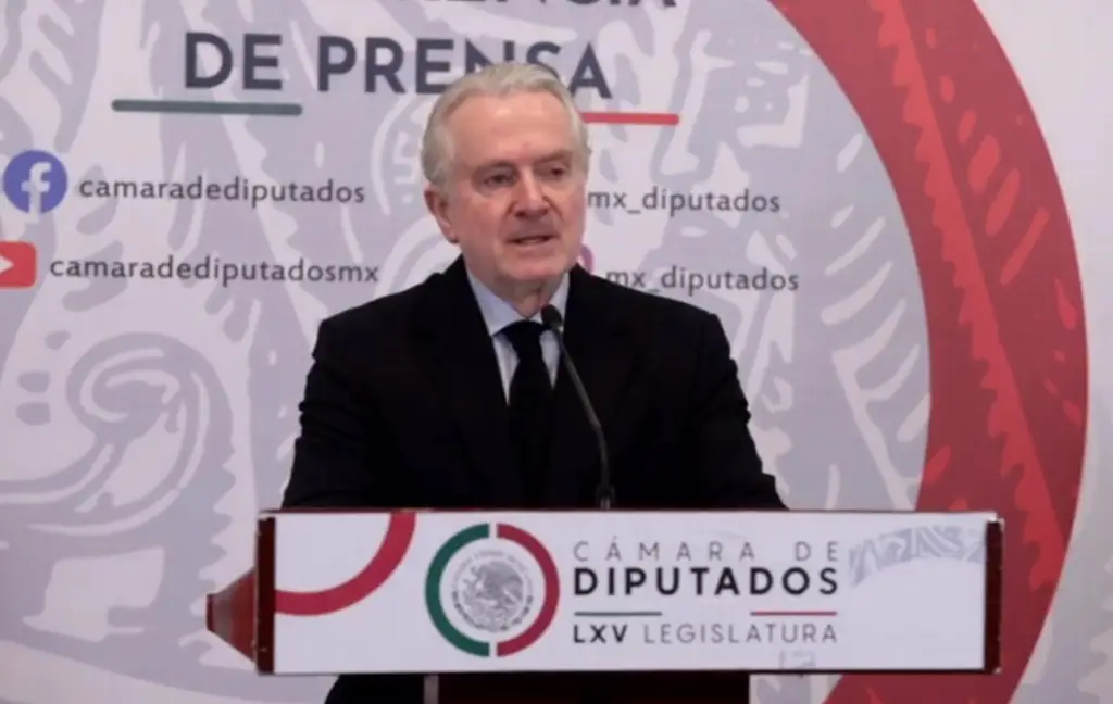 Imagen La cifra exacta es “un chingo”: Creel sobre participantes en marcha a favor del INE 