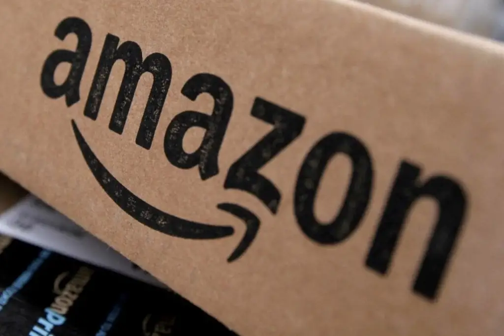 Imagen Amazon comienza recorte de costos con despidos