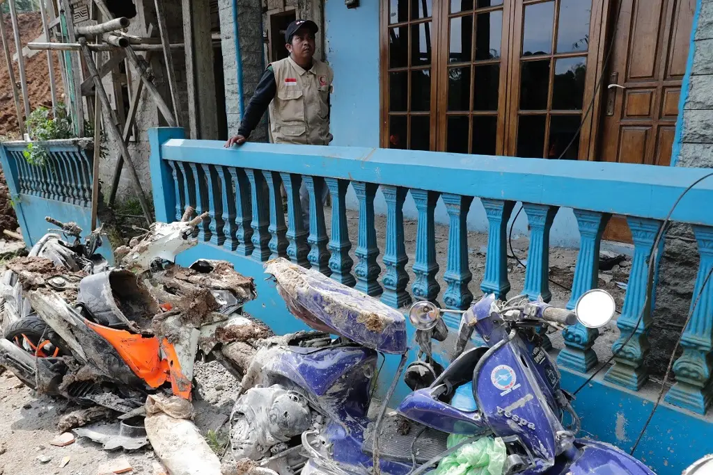 Imagen Indonesia cifra en 268 los muertos por el terremoto de magnitud 5,6