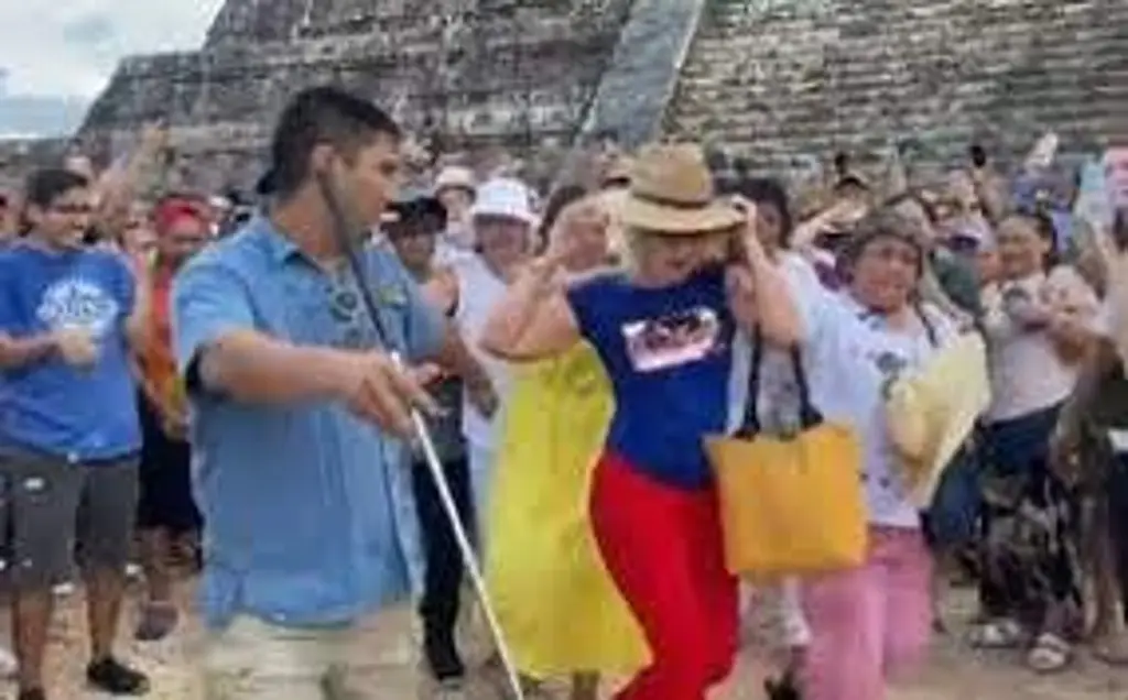 Imagen #LadyChichenItzá es mexicana; solo pagó multa de 5 mil pesos (+Video)