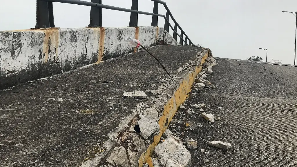 Imagen Peligro en puente Jiménez de Veracruz