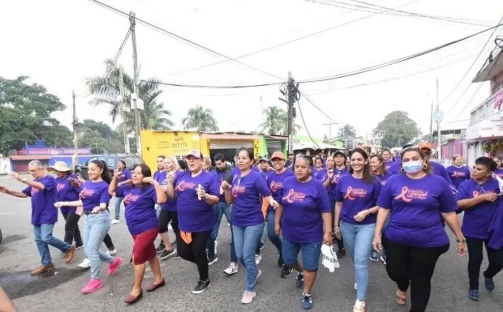 Imagen Así marcharon en Medellín de Bravo por el Día de la eliminación de la Violencia contra la Mujer