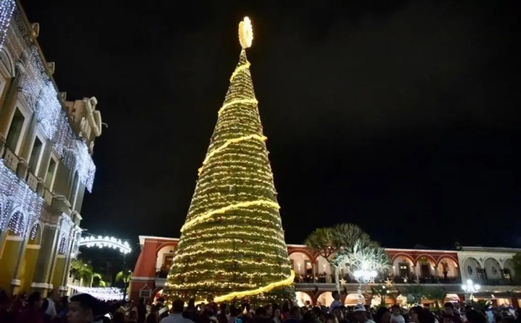 Imagen Así encendieron el Árbol de Navidad en Córdoba, Veracruz 