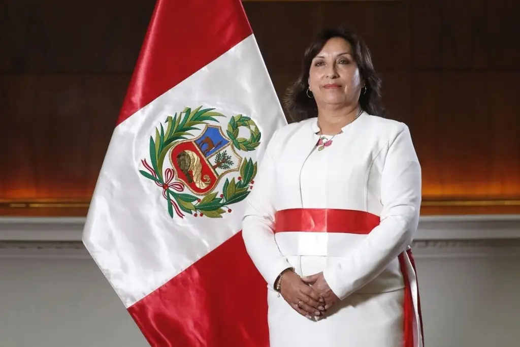 Imagen Congreso de Perú cita a vicepresidenta para que jure como jefa de Estado