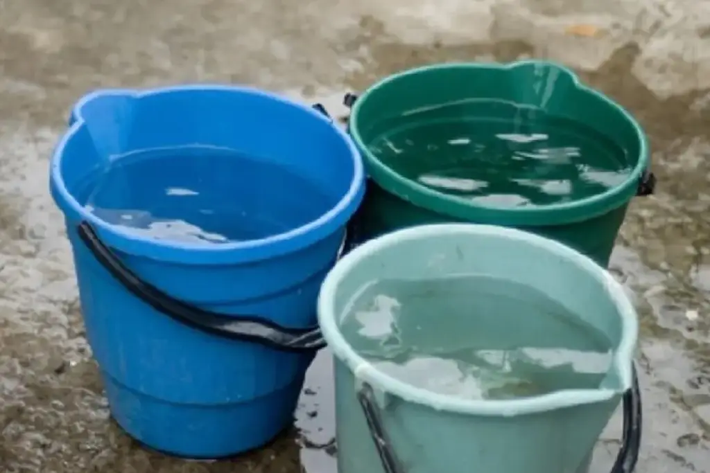 Imagen Junte sus cubetas, colonias de Veracruz sufrirán falta de agua