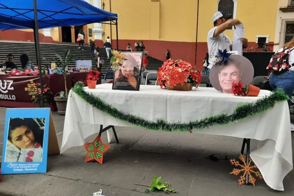 Imagen Colectivos protestan en Xalapa; exigen aparición con vida de los jóvenes Zaira y Manuel