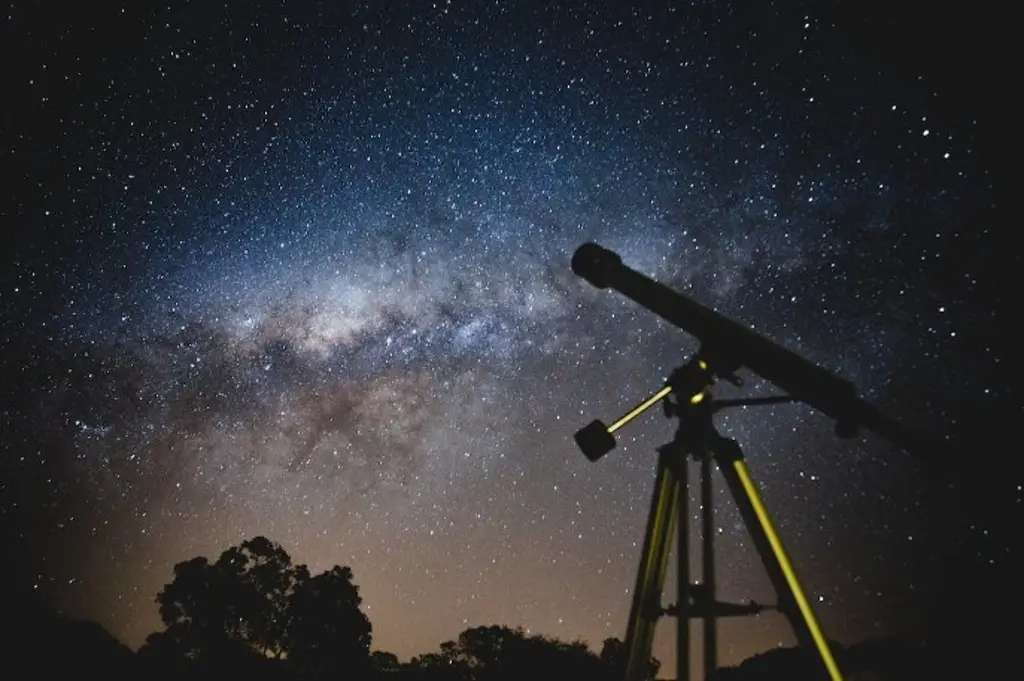 Imagen Telescopio James Webb revela galaxias similares a la Vía Láctea en el universo joven