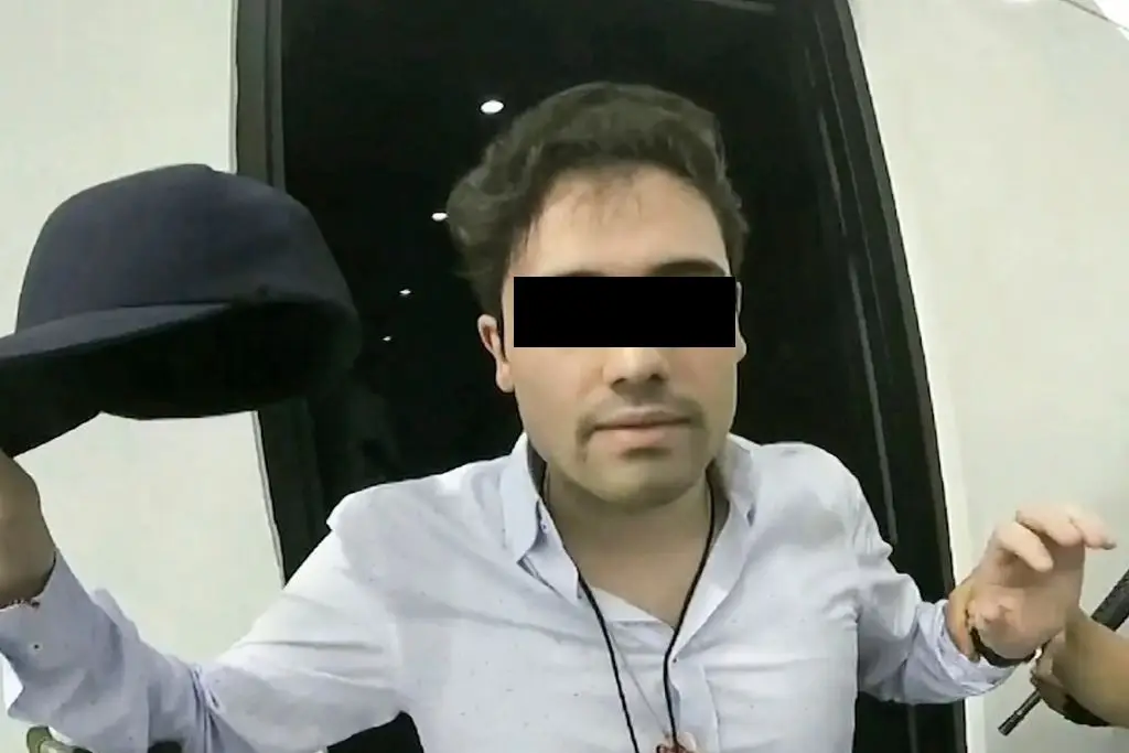 Imagen Revelan foto oficial de Ovidio, tras ser detenido (+foto)