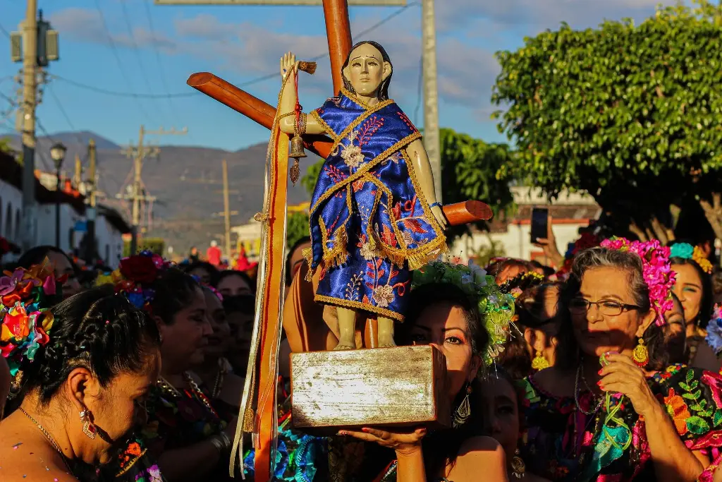 Imagen Miles de mujeres homenajean a San Sebastián Mártir en Chiapas