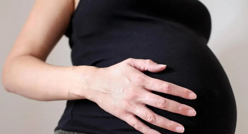 Imagen COVID-19 en el embarazo aumenta riesgo de muerte de la madre