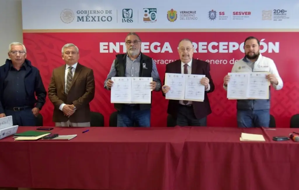 Imagen Realizan entrega-recepción de hospitales de Salud de Veracruz al IMSS-Bienestar