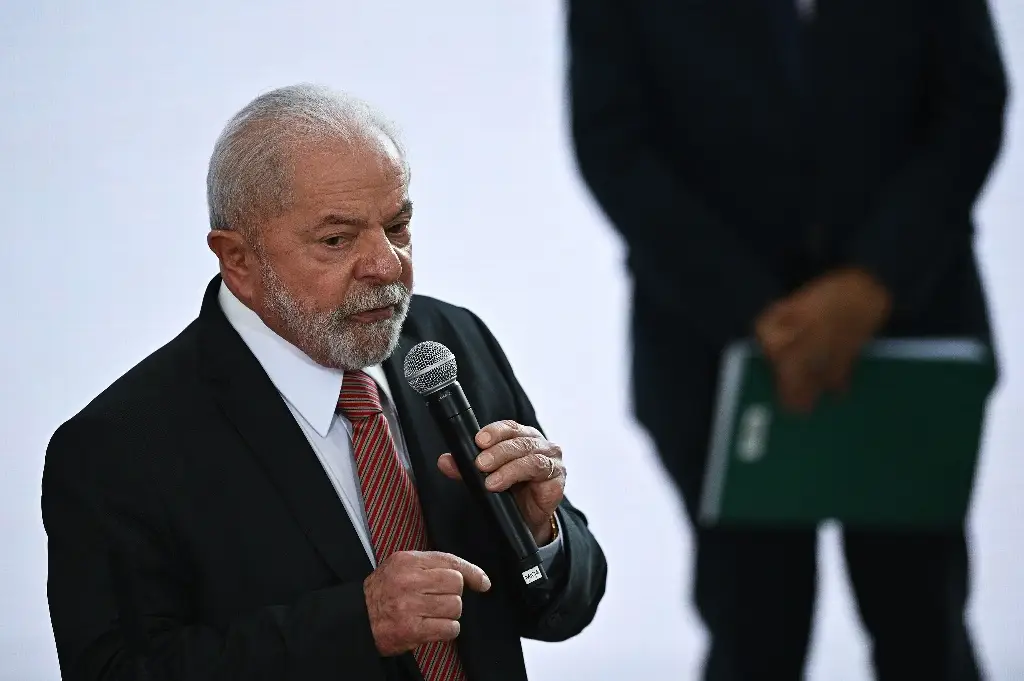 Imagen Lula da Silva destituye al comandante del Ejército brasileño