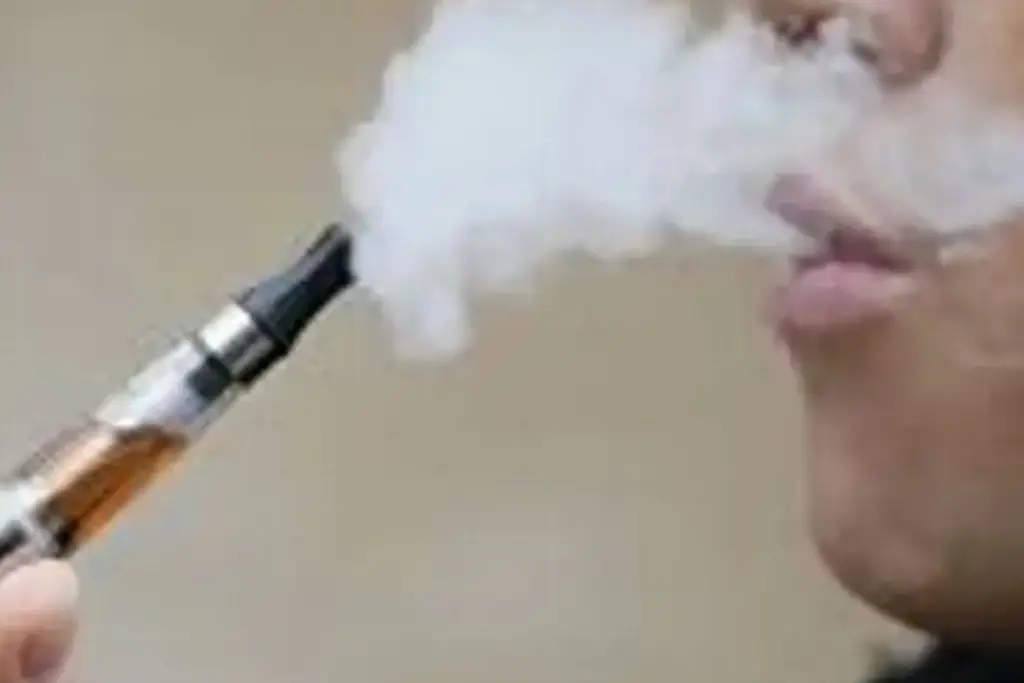 Imagen ¿Cigarros electrónicos pueden causar daños pulmonares a largo plazo?