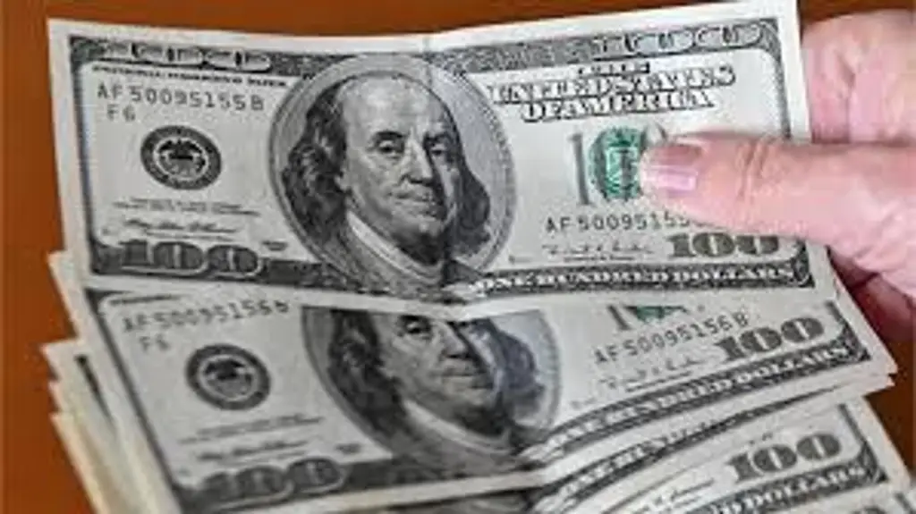 Imagen Peso cierra enero con ganancias ¿En cuánto venden el dólar?