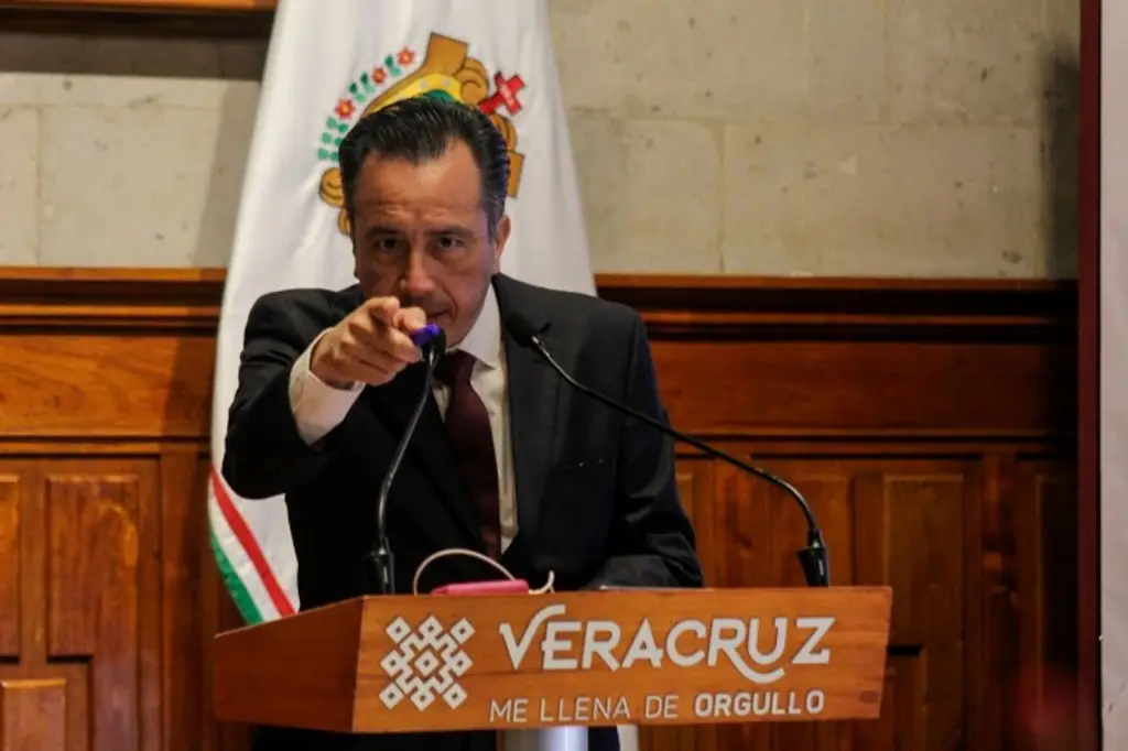 Imagen Candidatura de Morena a la gubernatura se resolverá mediante encuesta: Cuitláhuac