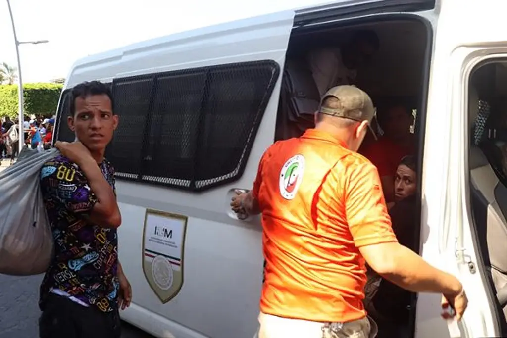 Imagen Denuncian trato inhumano en estación migratoria de Chiapas