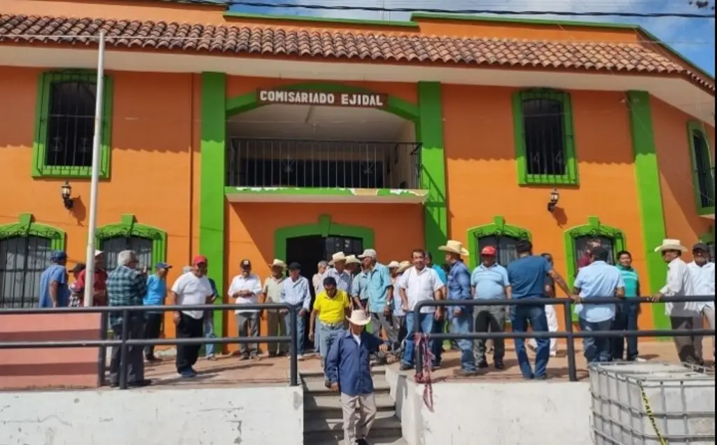 Imagen Ejidatarios de Jalcomulco exigen a comisariado ejidal saliente rendir informe del corte de caja