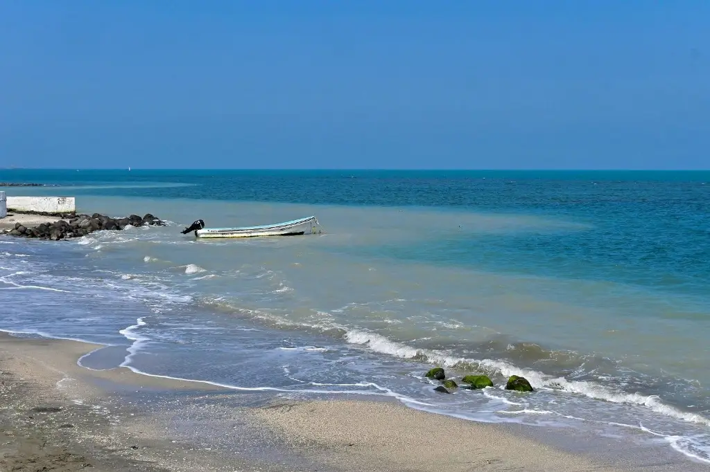 Imagen ¿Por qué el mar de Veracruz cambió su tonalidad a un azul más claro?