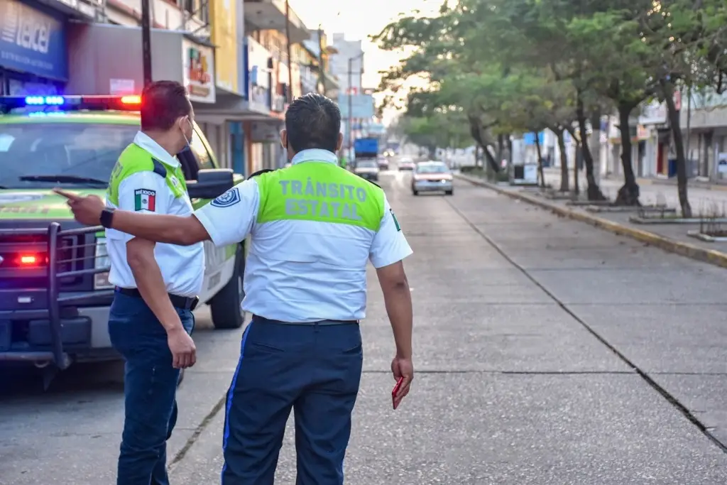Imagen Arrancan operativos contra Uber en Veracruz