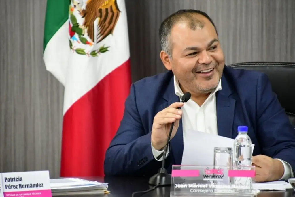 Imagen Vázquez Barajas logra primer lugar de aspirantes veracruzanos al INE