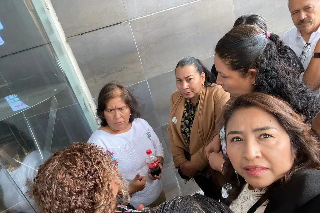 Imagen Maestros de Veracruz denuncian que trabajan el 100% pero sólo les pagan el 60%