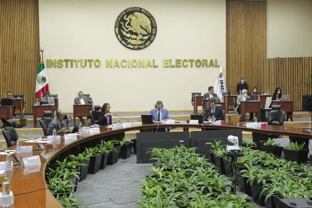 Imagen Institutos electorales se suman al INE en batalla contra 'Plan B' de reforma