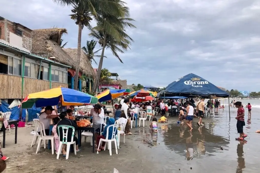 Imagen Sí hay turismo en Veracruz, pero de pura “jícama y horchata”, asegura prestadora de servicio 